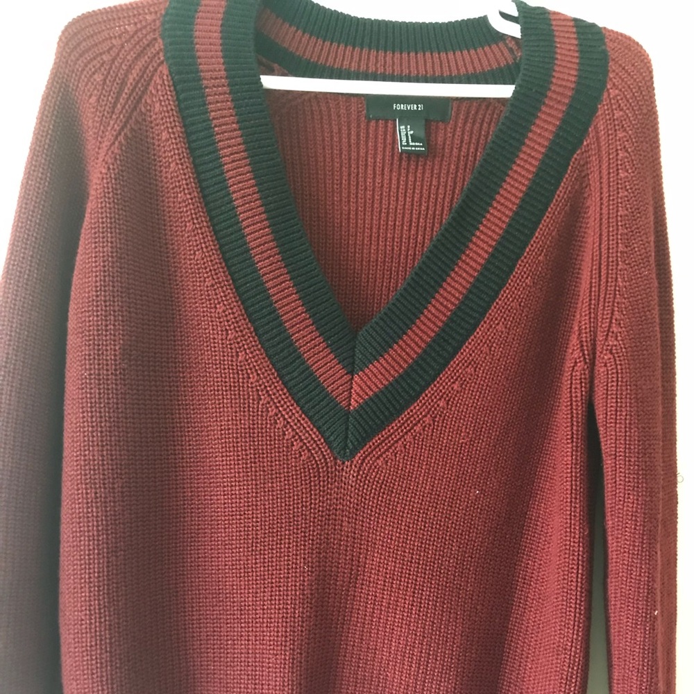 V neck sweater